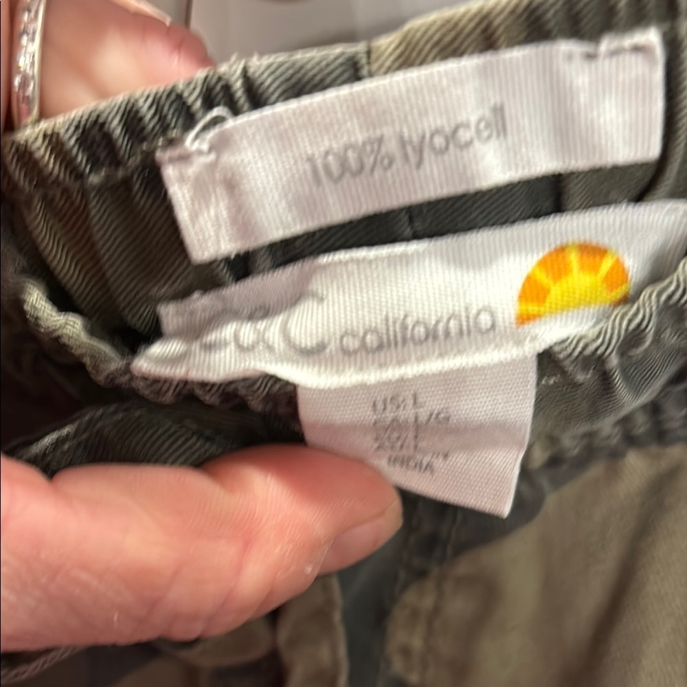 C&C California camo joggers sz lg - Picture 2 of 6